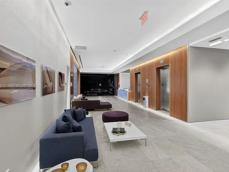 68 SE 6th St #1702 — Photo 7