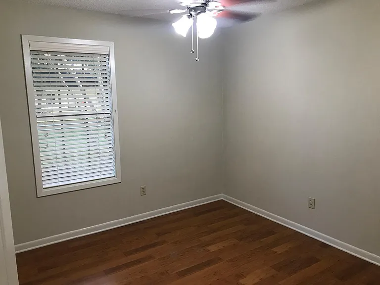 306 Breton Dr — Photo 29
