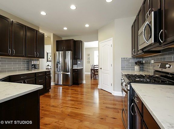 4th image of 2079 Rockwood Ln