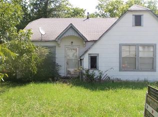 2304 Bryan St, Commerce, TX 75428