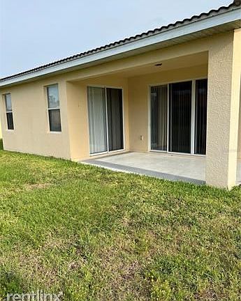 5th image of 3110 Silver Fin Way