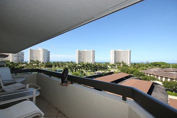 2nd image of 591 Seaview Ct APT 602