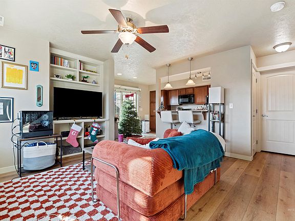 5th image of 9107 W Ustick Rd