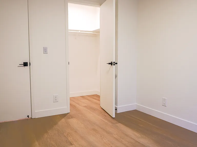 1807 Novato Blvd #G — Photo 17