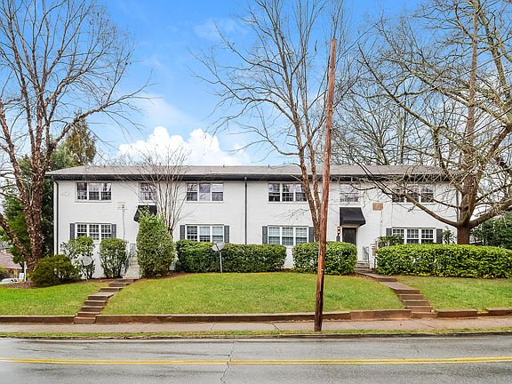 3rd image of 401 Clifton Rd NE #3