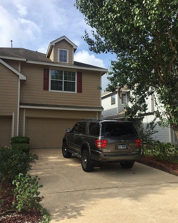 1st image of 16811 Bellmoor Ln