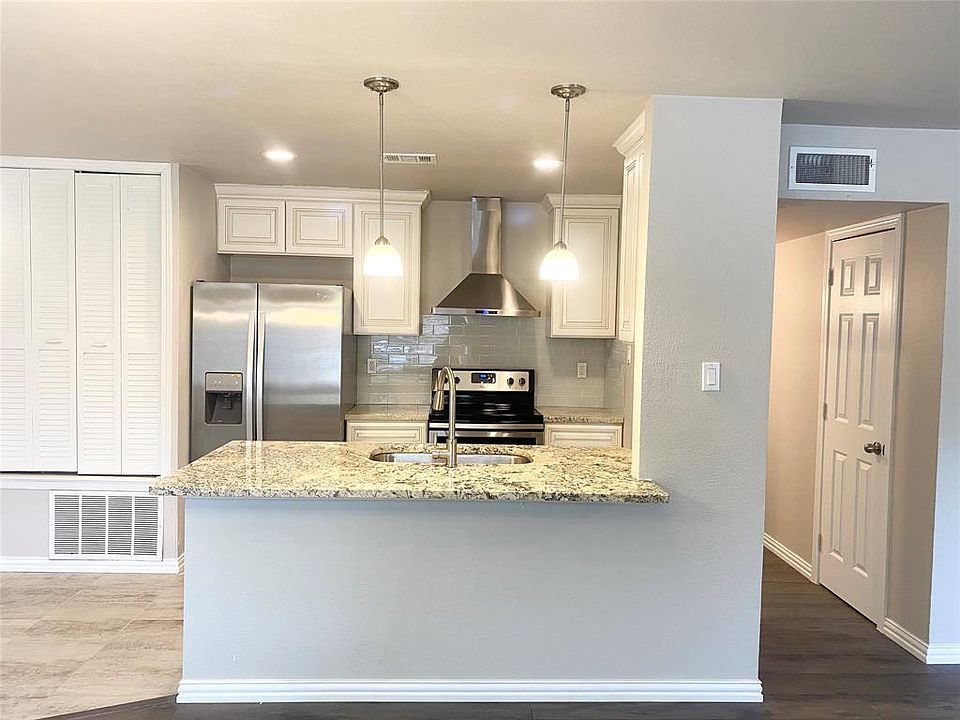 1st image of 2947 Candlewick Ln