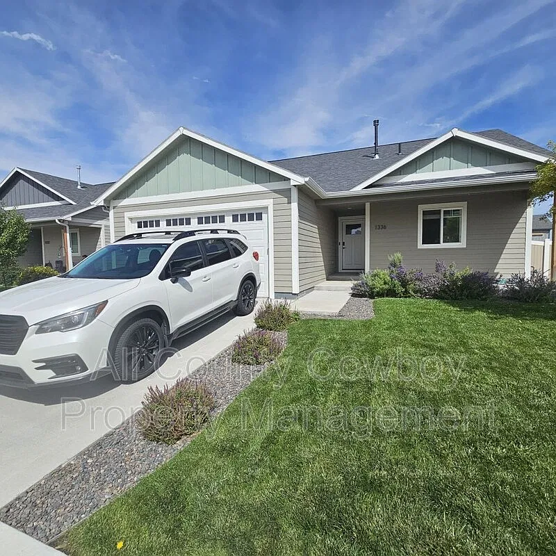 5 bed, 3.0 bath, $2,650 — Photo 3