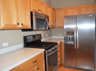 2463 Stonegate Rd, Algonquin, IL 60102