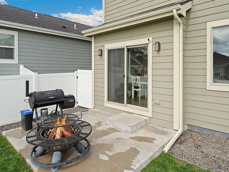 3628 Blue Feather Trl — Photo 18