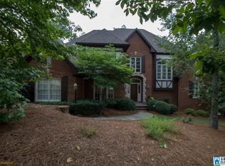 4909 Reynolds Ln, Vestavia, AL 35242