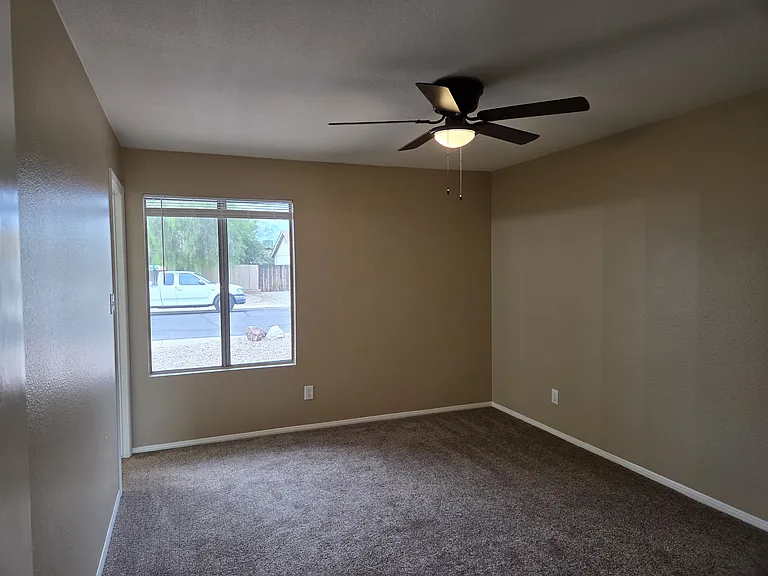2334 W Olla Ave — Photo 6