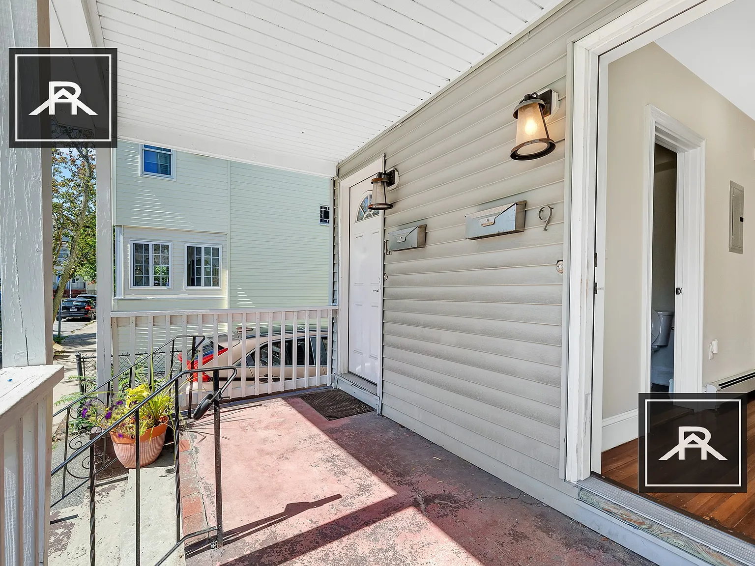 3 bed, 2.0 bath, 1120 sqft, $4,200 — Photo 2