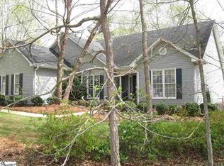 107 Red Maple Ct, Fountain Inn, SC 29644