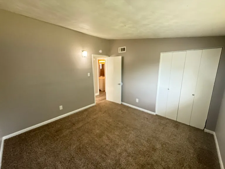 593 Bonwood Ave — Photo 11