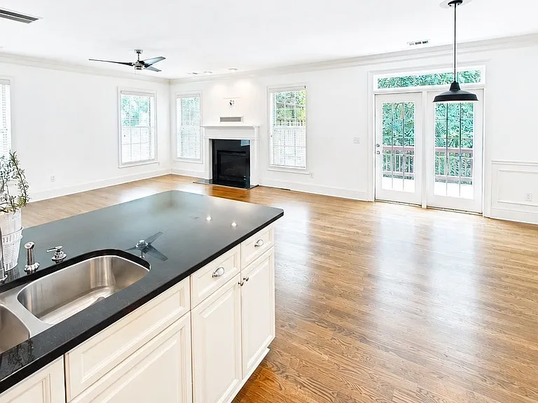 5211 Merrimont Dr — Photo 5