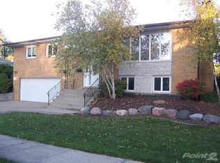 15213 Linden Dr, Oak Forest, IL 60452