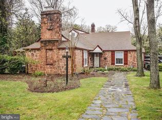 6008 Pike Branch Dr, Alexandria, VA 22310