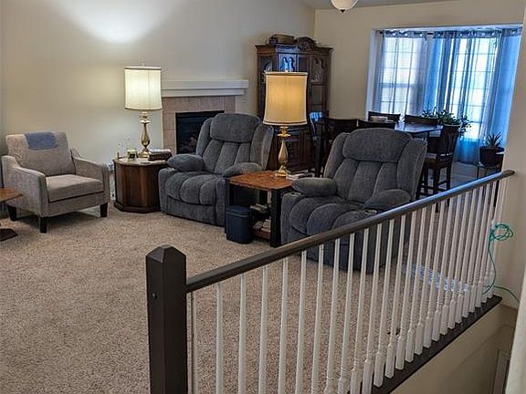 2nd image of 1078 Clogger Ln