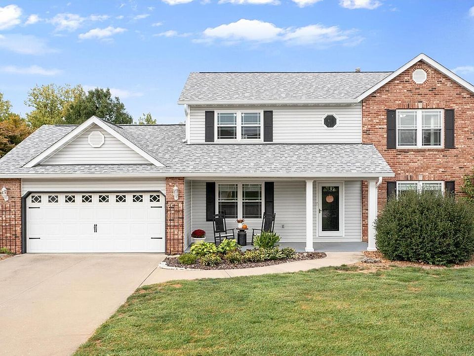 1st image of 1205 Robert Dr