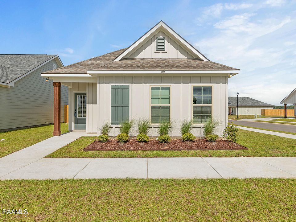 1st image of 101 Foxglove Way