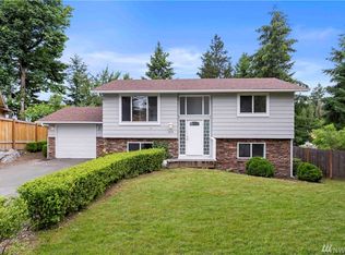 215 Capri Pl, Everett, WA 98203