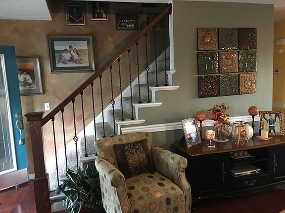 4th image of 256 Red Barn Way