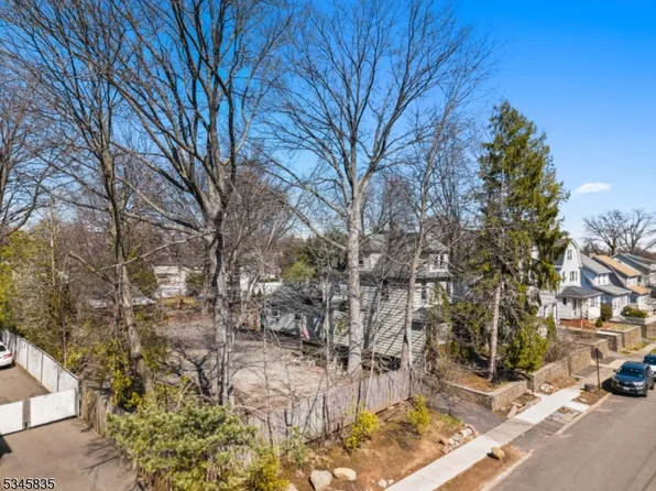 181 Hoover Ave, Bloomfield Twp., NJ 07003