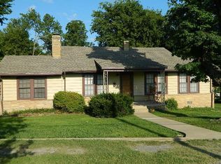 125 S Bluff Ave, Tahlequah, OK 74464