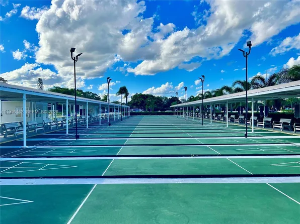 2132 Cambridge Cir #2132-F, Deerfield Beach, FL 33442