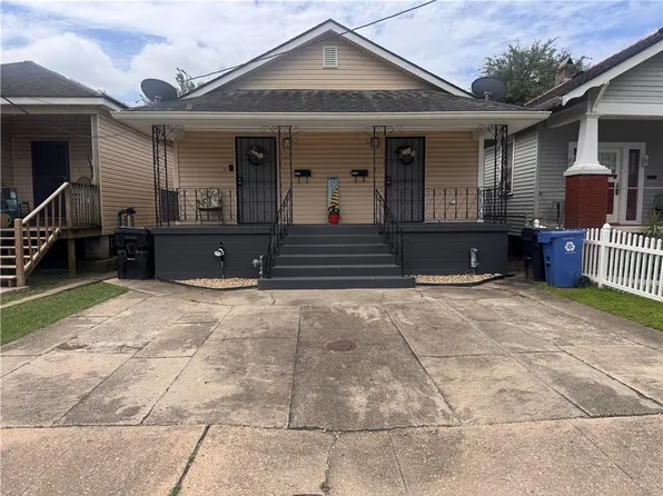 2630 Acacia St, New Orleans, LA 70122