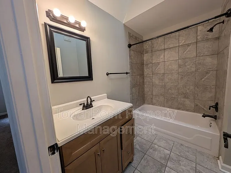 9111 Sharonbrook Dr #D — Photo 13