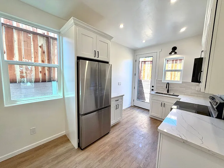23510 Cava Cir #A — Photo 14