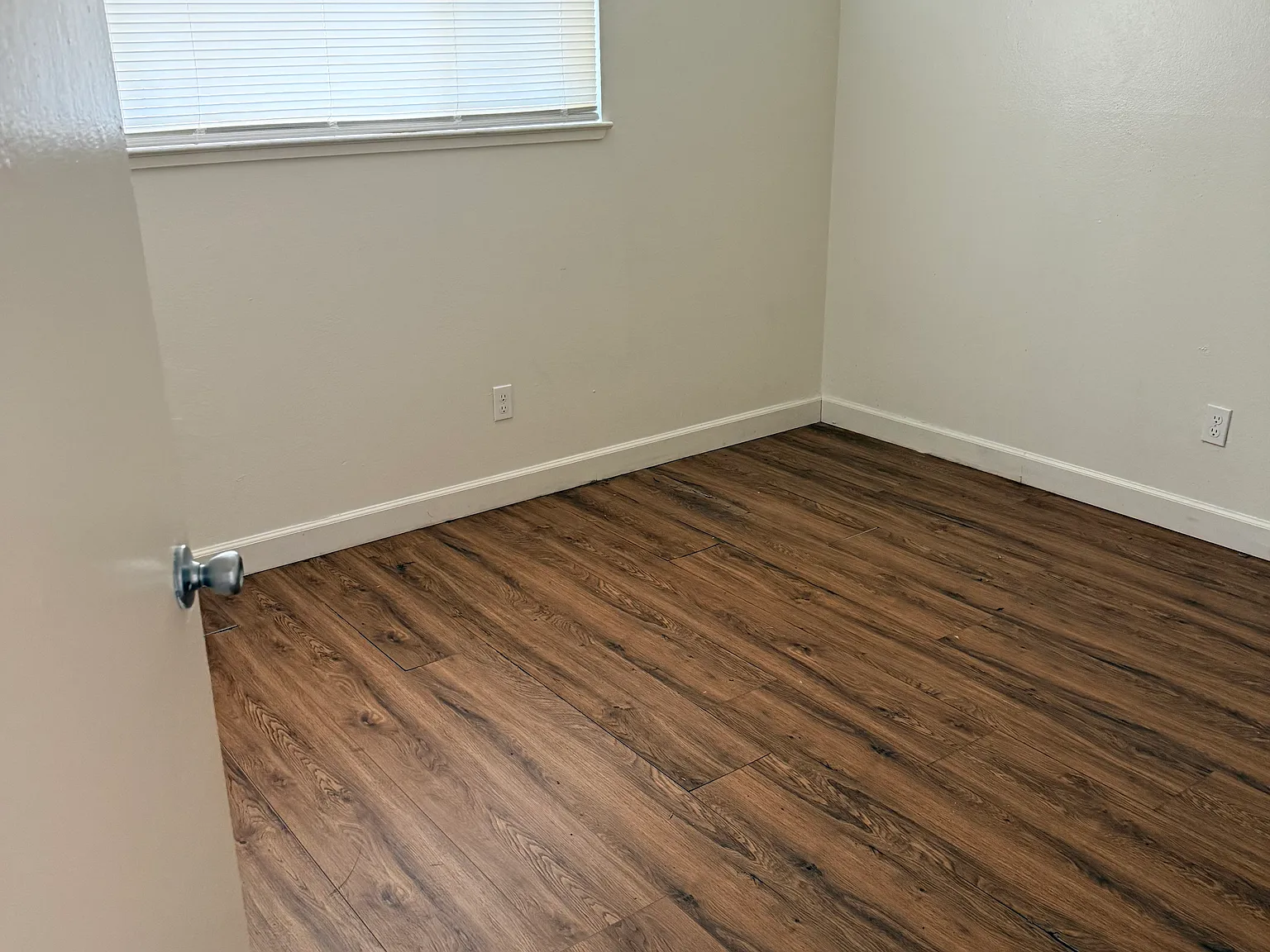 2 bed, 752 sqft, $2,000 — Photo 2
