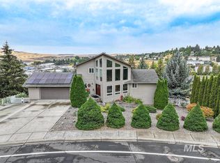 653 Indian Hills Dr, Moscow, ID 83843