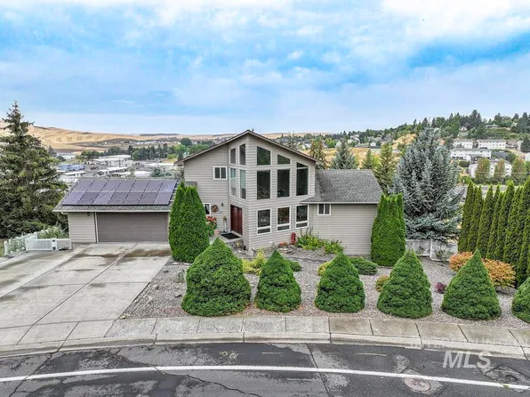 653 Indian Hills Dr, Moscow, ID 83843
