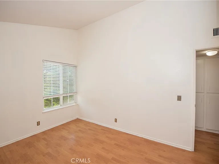 1709 Beechwood Ave — Photo 34