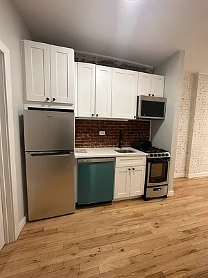 Rented by Peter R. Hungerford, LREB | media 15