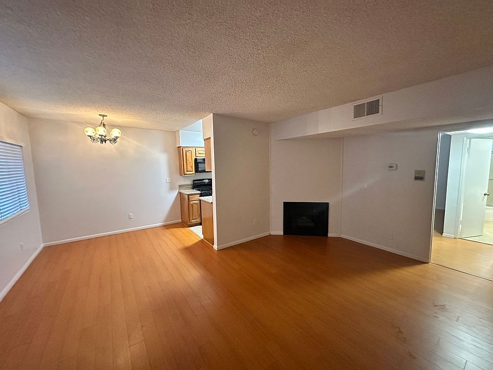 1st image of 5435 Bellingham Ave APT 205