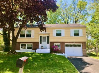 9 Murray Ln, Neptune, NJ 07753