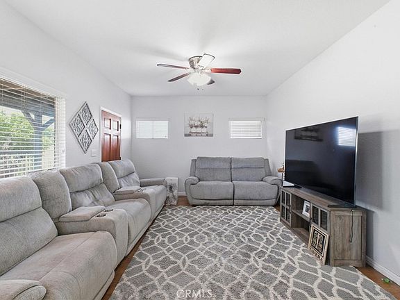 4th image of 3025 Fairmount St