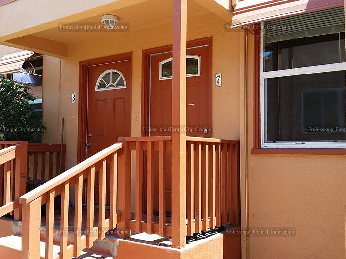 1st image of 906 Washington St APT 7