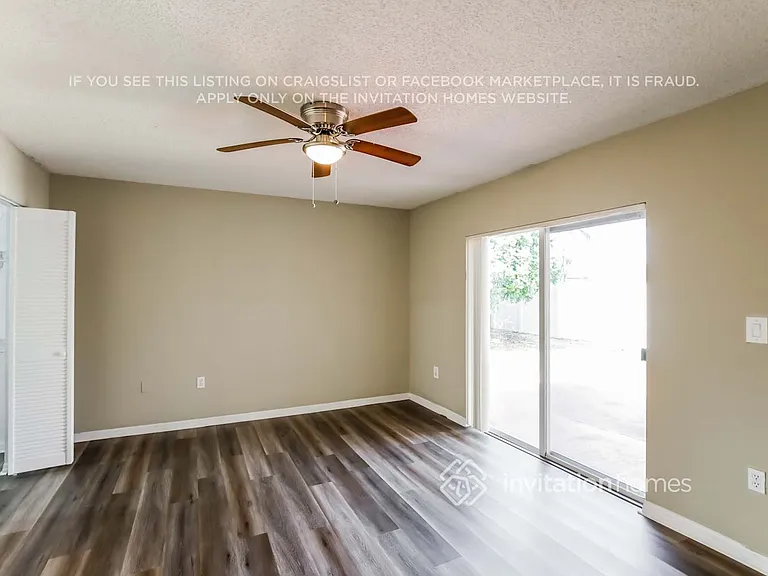 14305 SW 164th Ter — Photo 10