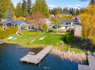 16020 E Shore Dr, Lynnwood, WA 98087