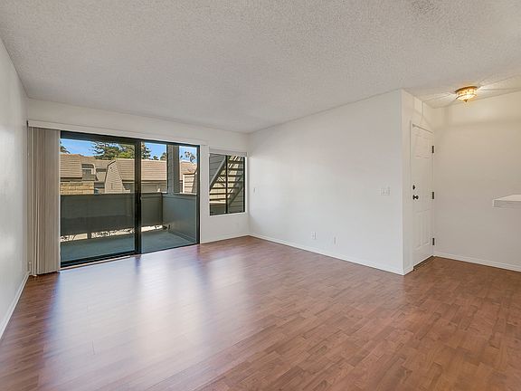 3rd image of 1079 Shadowridge Dr Unit 85