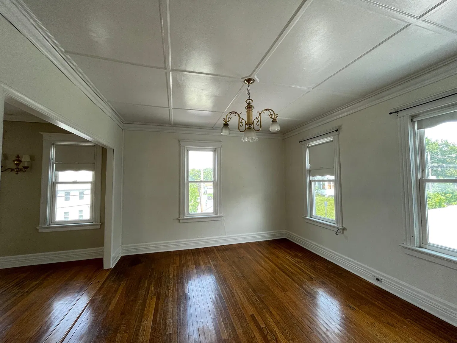 1 bed, 1093 sqft, $1,950 — Photo 4