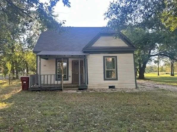 503 Braz St, Bonham, TX 75418