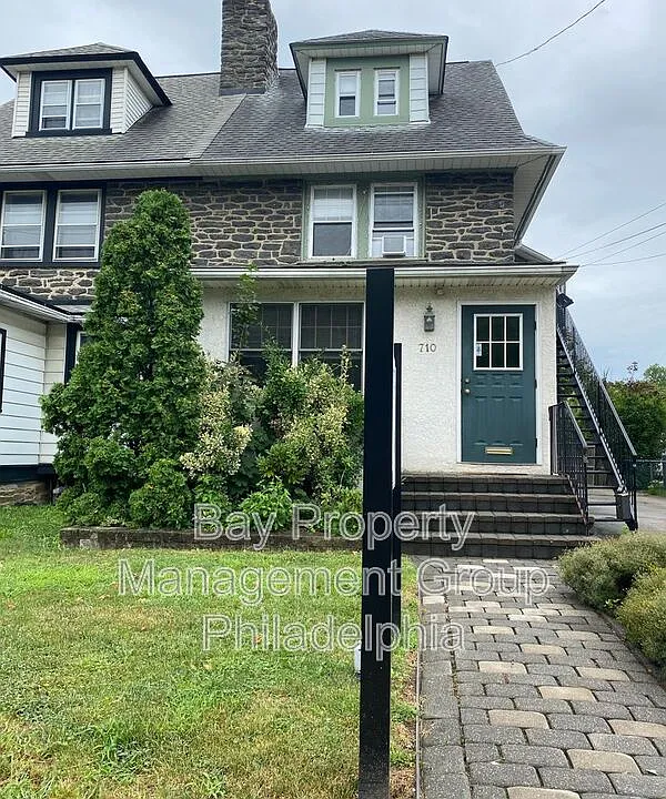710 Darby Rd #2