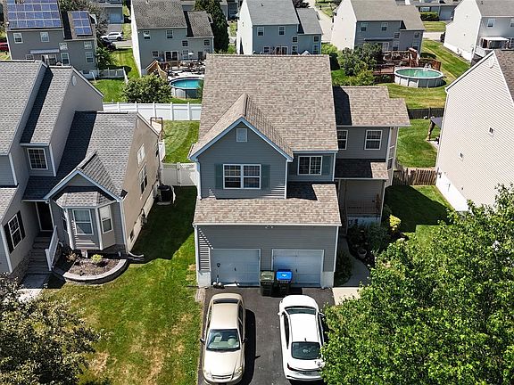 2nd image of 16 McLaughlin Way