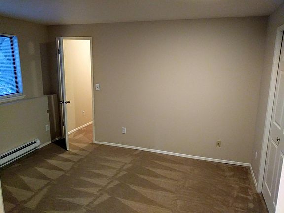 5th image of 333 Bellevue Way SE APT 8